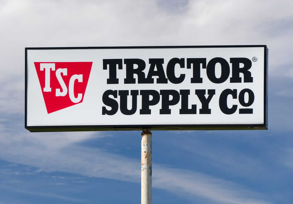 Tractor Supply Co_ sign by- Ken Wolter via Shutterstock
